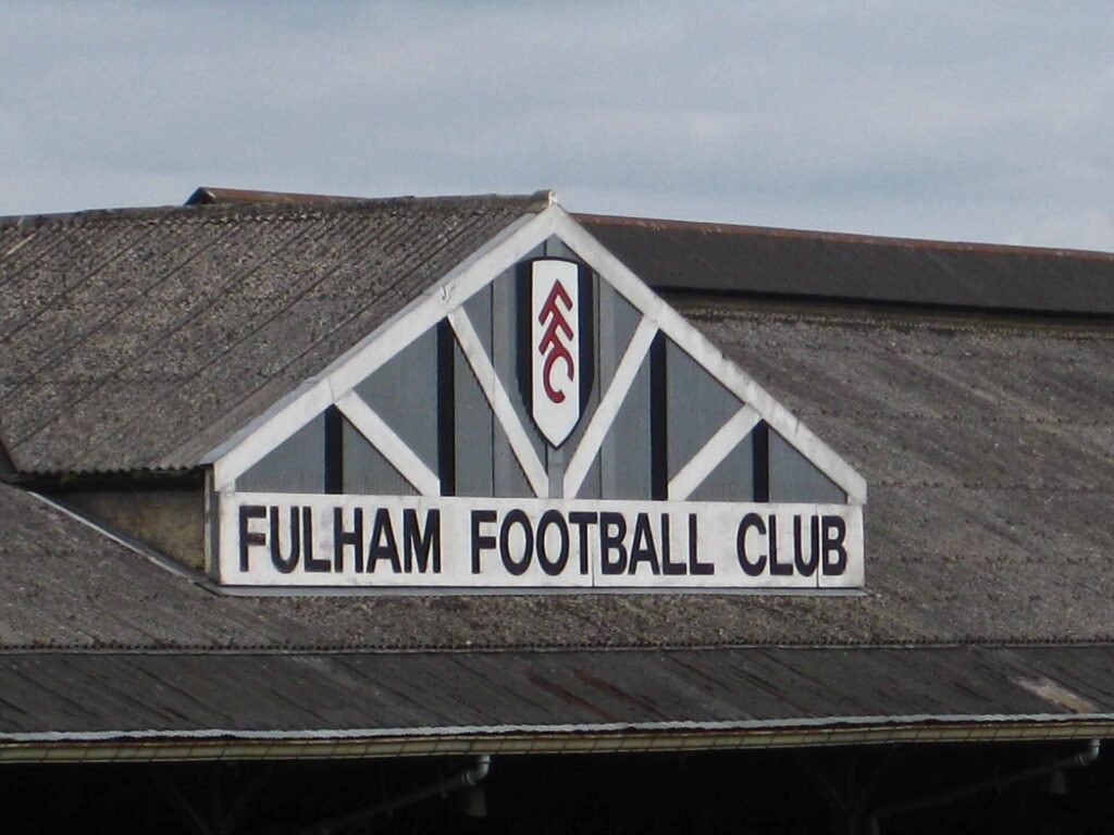 An older stand with roof supports